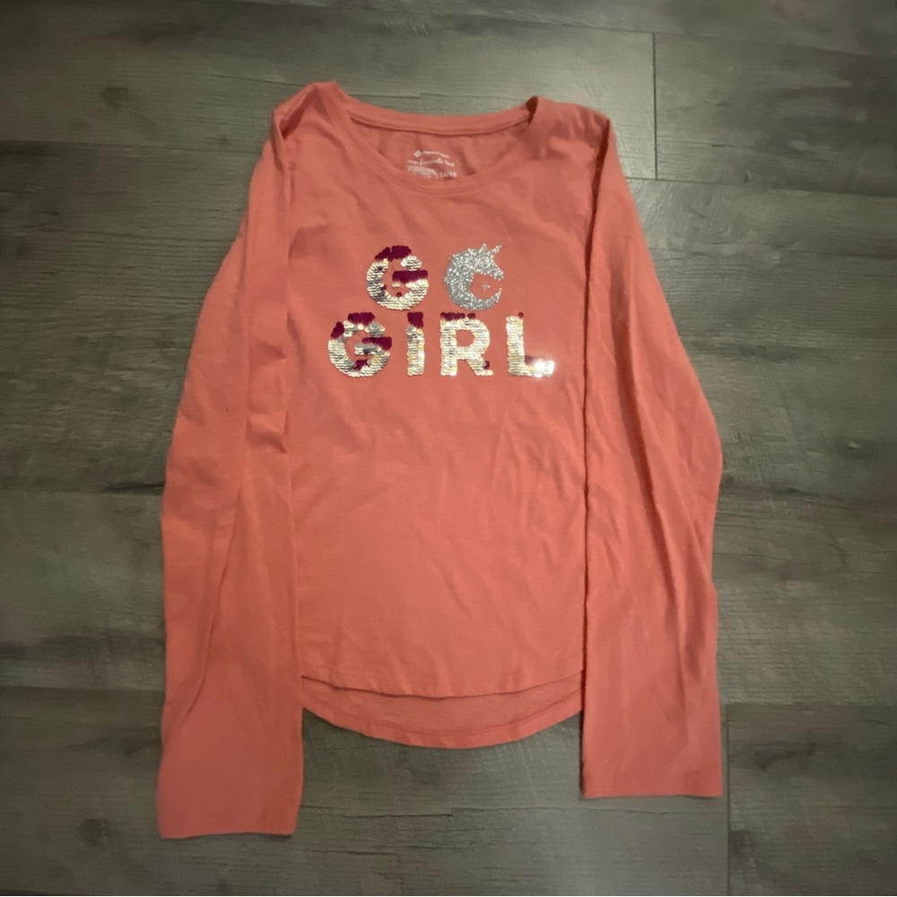 Girl’s pink Member’s Mark T-shirt.